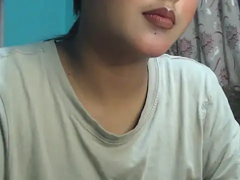 NancyRuvi online show from October 13, 5:35 pm