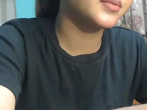 NancyRuvi online show from November 1, 3:58 pm