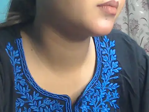 NancyRuvi online show from November 9, 4:49 pm