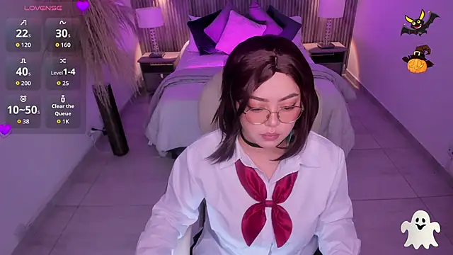 emmy walker online show from October 31, 11:11 am