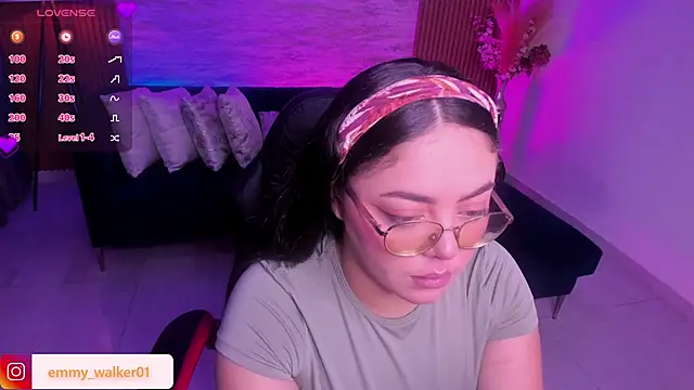 emmy walker online show from November 14, 11:09 am