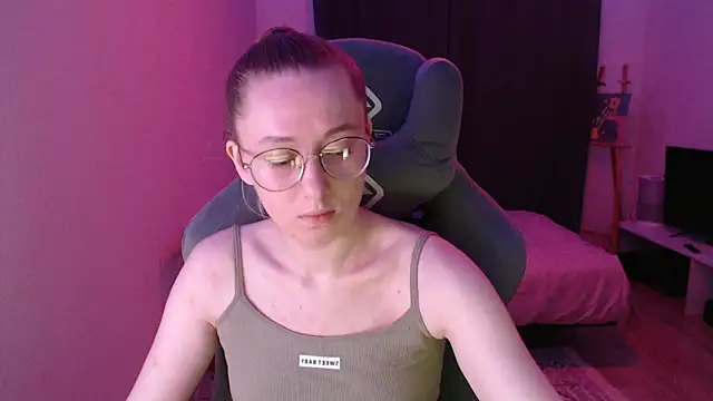 Snapshot of AnabelFrel chatting on October 30, 12:23 am AnabelFrel online show from October 30, 12:23 am