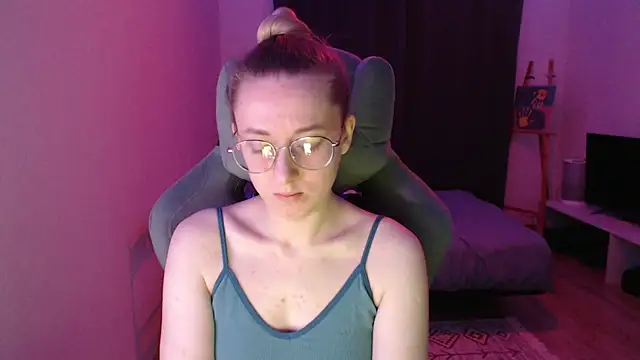 Snapshot of AnabelFrel chatting on November 9, 1:15 am AnabelFrel online show from November 9, 1:15 am