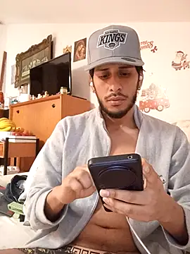 Snapshot of sexcampene chatting on December 16, 7:24 am sexcampene online show from December 16, 7:24 am