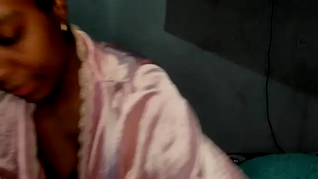 thaimy  online show from September 19, 11:27 pm