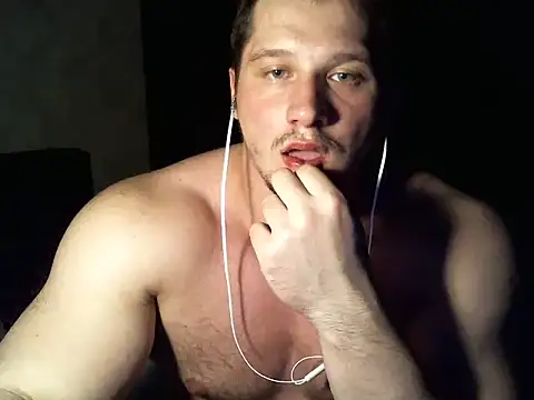 LionEdwin online show from March 17, 10:49 pm