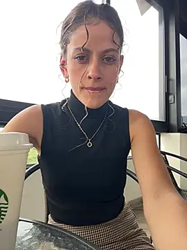 alana15 online show from March 7, 9:27 pm