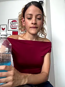 alana15 online show from October 21, 8:20 pm