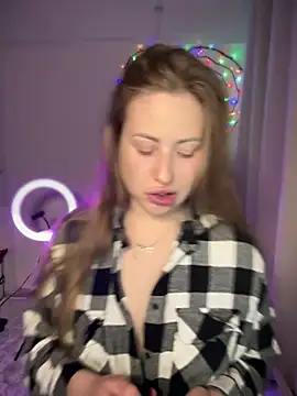 Snapshot of AlisaWhite chatting on March 7, 6:54 pm AlisaWhite online show from March 7, 6:54 pm