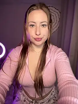 Snapshot of AlisaWhite chatting on March 9, 10:41 am AlisaWhite online show from March 9, 10:41 am