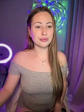 Snapshot of AlisaWhite chatting on March 19, 3:29 pm AlisaWhite online show from March 19, 3:29 pm