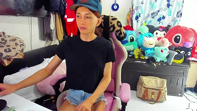 Lawrncesofiets online show from February 16, 9:05 pm