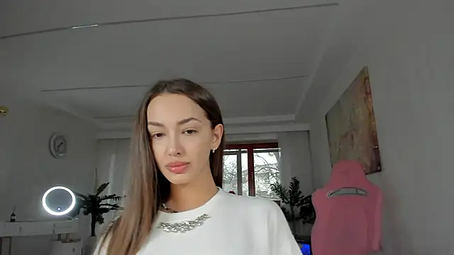 TiffanyHouston  online show from March 2, 5:44 am