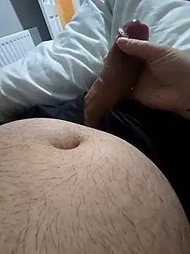 Snapshot of elenaUK chatting on December 23, 11:39 pm elenaUK online show from December 23, 11:39 pm