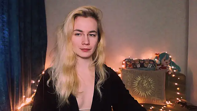 xxxcharismaaa online show from December 14, 8:23 am