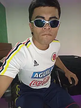 Snapshot of pinedasex777 chatting on November 17, 10:10 am pinedasex777 online show from November 17, 10:10 am