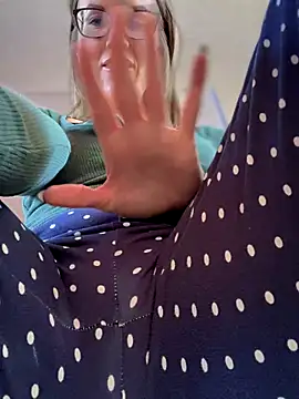 Snapshot of MaiseKnox chatting on October 24, 10:50 pm MaiseKnox online show from October 24, 10:50 pm