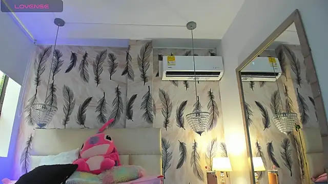 Vivi prinncess online show from November 15, 8:49 pm