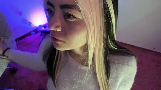 Sammysammy  online show from December 22, 10:49 am