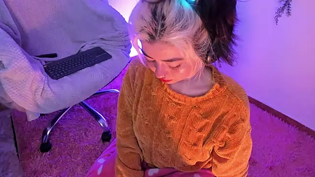 Sammysammy  online show from January 27, 3:04 am