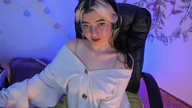 Sammysammy  online show from February 11, 3:08 am