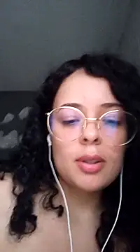 Snapshot of NinaSweet2 chatting on March 12, 9:13 pm NinaSweet2 online show from March 12, 9:13 pm