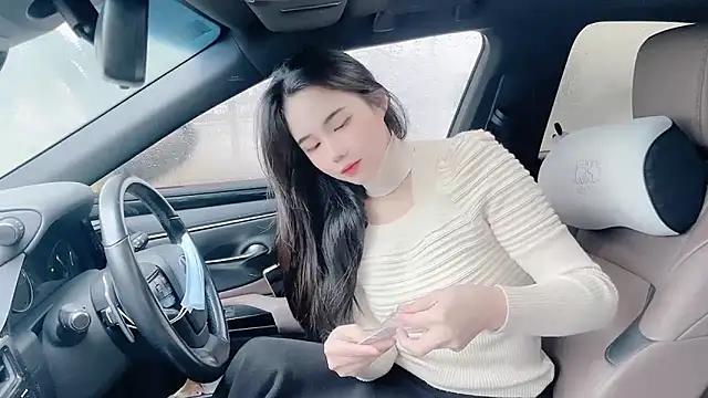 Snapshot of orla2021 chatting on October 20, 12:55 am orla2021 online show from October 20, 12:55 am