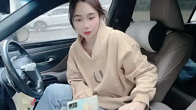 Snapshot of orla2021 chatting on November 6, 12:22 am orla2021 online show from November 6, 12:22 am