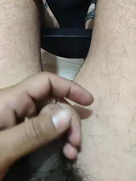 Rohit19997776 online show from March 26, 2:06 am