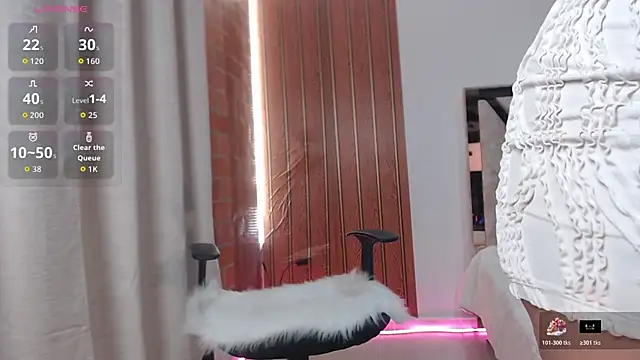 Snapshot of AGATHAA_WHITE chatting on November 26, 11:22 am AGATHAA WHITE online show from November 26, 11:22 am