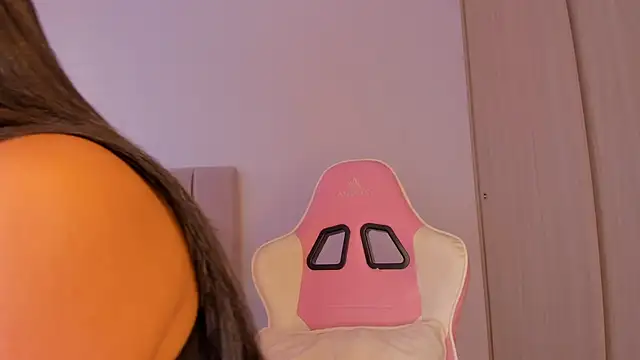 isa bunny online show from October 26, 10:04 pm