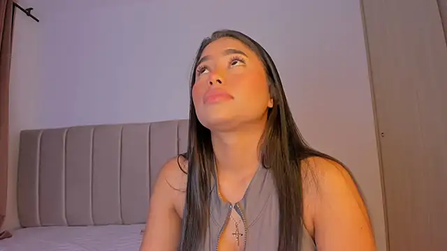 isa bunny online show from October 30, 3:30 am