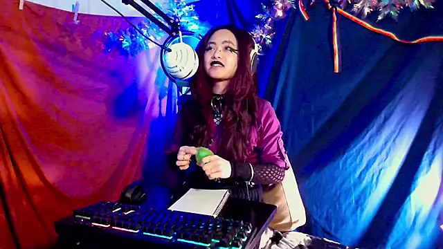 Snapshot of Azazelgains chatting on January 19, 6:31 am Azazelgains online show from January 19, 6:31 am