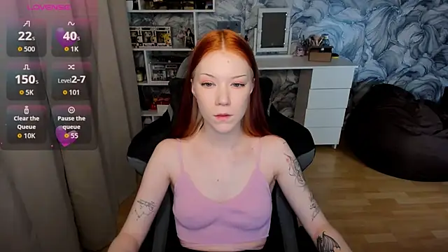 Snapshot of litl_Mia chatting on October 28, 4:42 pm litl Mia online show from October 28, 4:42 pm