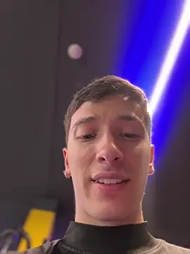 Snapshot of Thiago_jones chatting on November 10, 4:28 pm Thiago jones online show from November 10, 4:28 pm