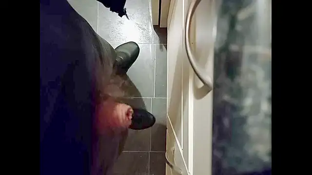 hairyuncut00 online show from January 21, 12:46 am