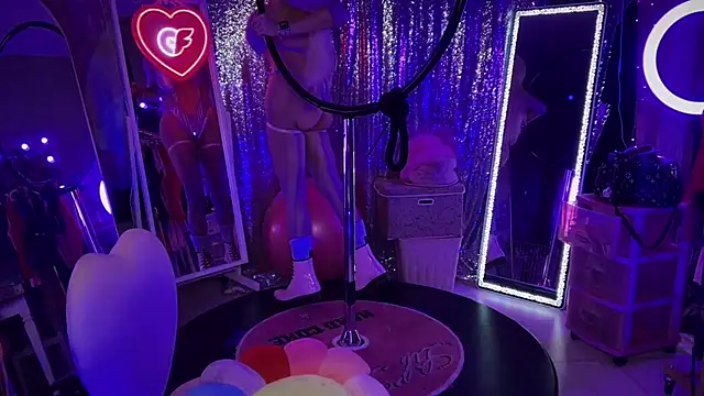 bimbotwerkqueen online show from March 15, 5:19 am