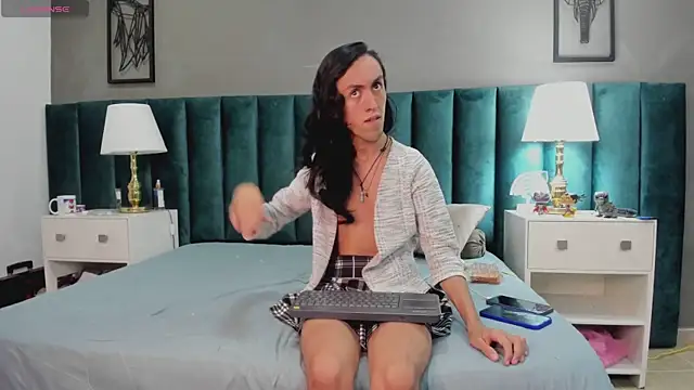 Snapshot of Karol_fenixx chatting on January 24, 12:10 pm Karol fenixx online show from January 24, 12:10 pm