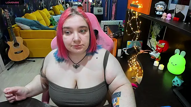 Softie Sofy online show from January 28, 2:32 am