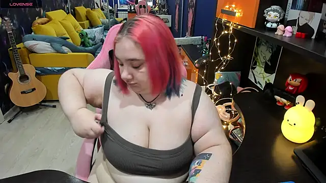 Softie Sofy online show from February 7, 2:40 am