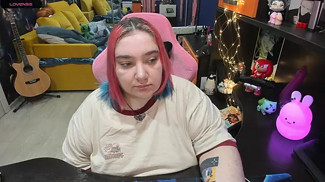 Softie Sofy online show from February 19, 2:23 am