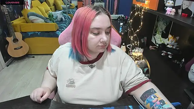 Softie Sofy online show from February 28, 3:04 am