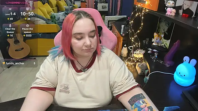 Softie Sofy online show from February 28, 7:26 am