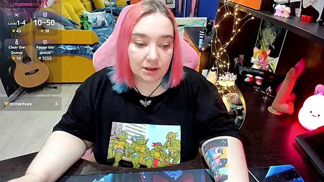 Softie Sofy online show from March 3, 3:30 am