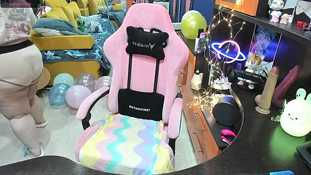 Softie Sofy online show from March 8, 3:06 am