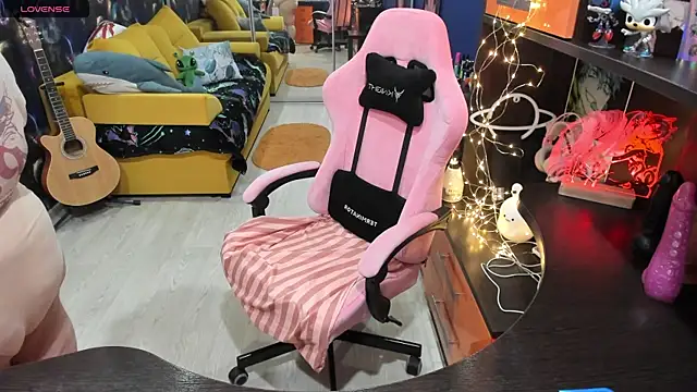 Softie Sofy online show from March 19, 3:09 am