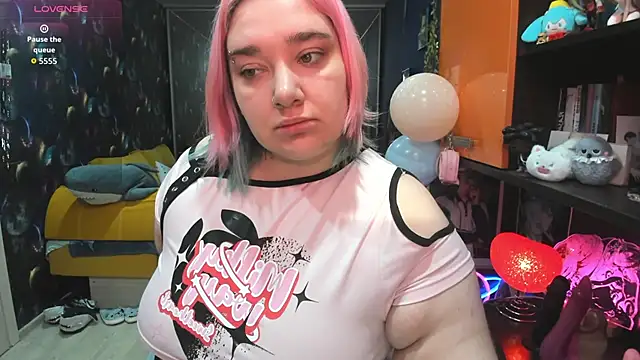 Softie Sofy online show from February 14, 3:58 am