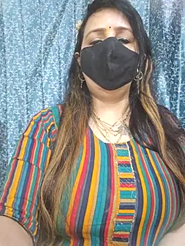 cute-tanvi online show from February 17, 1:04 am