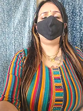 cute-tanvi online show from February 17, 7:26 am