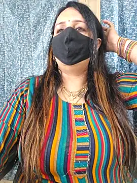 cute-tanvi online show from February 24, 7:55 am